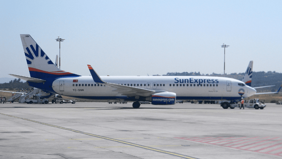 Adnan Menderes Havalimanı’na iki yeni rota