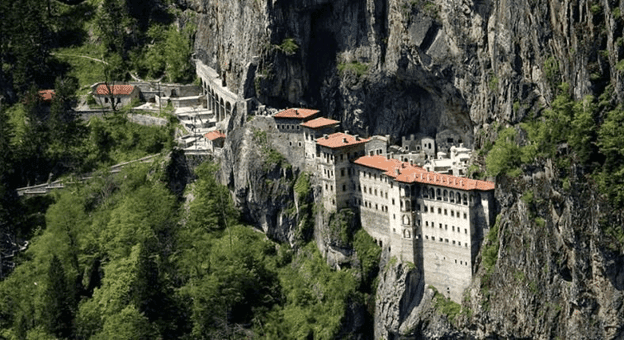 Sümela Manastırı Ziyaretçilerine Kapılarını Açtı - Turizm Ekonomisi