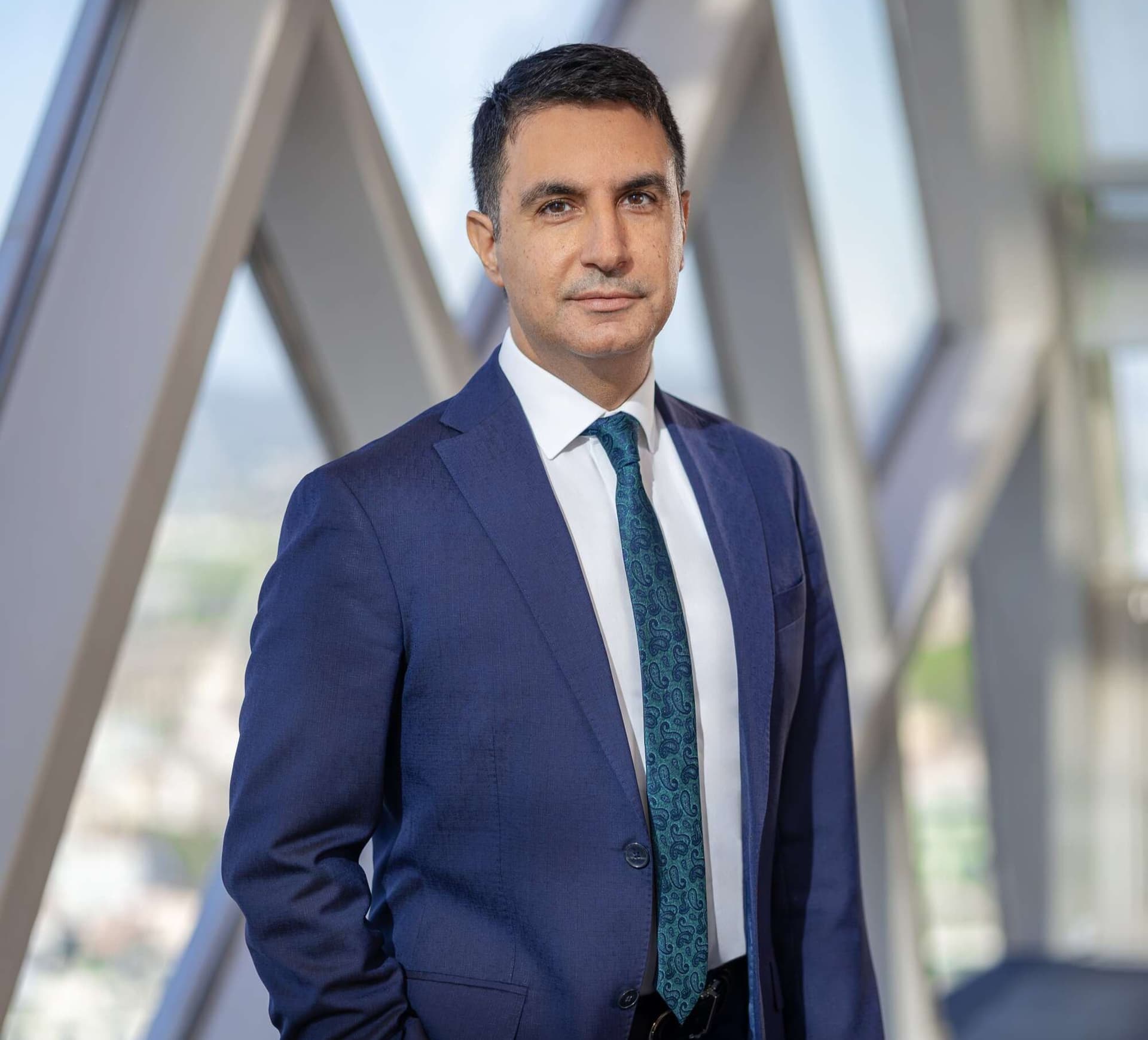 Hilton İstanbul Maslak'ta bayrak değişimi! Genel Müdürlük koltuğuna Ahmet Özkan geçti