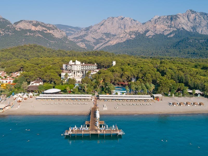 Coral'ın ödüllü oteli Seven Seas Hotel Life, 2026 sezonuna yenilenerek girdi