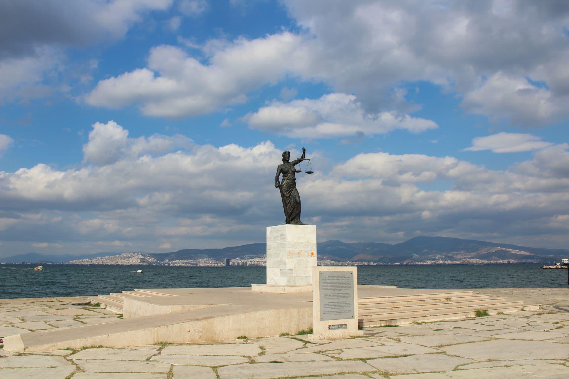 AYM Kararı Turizm Sektöründe Kriz Yarattı