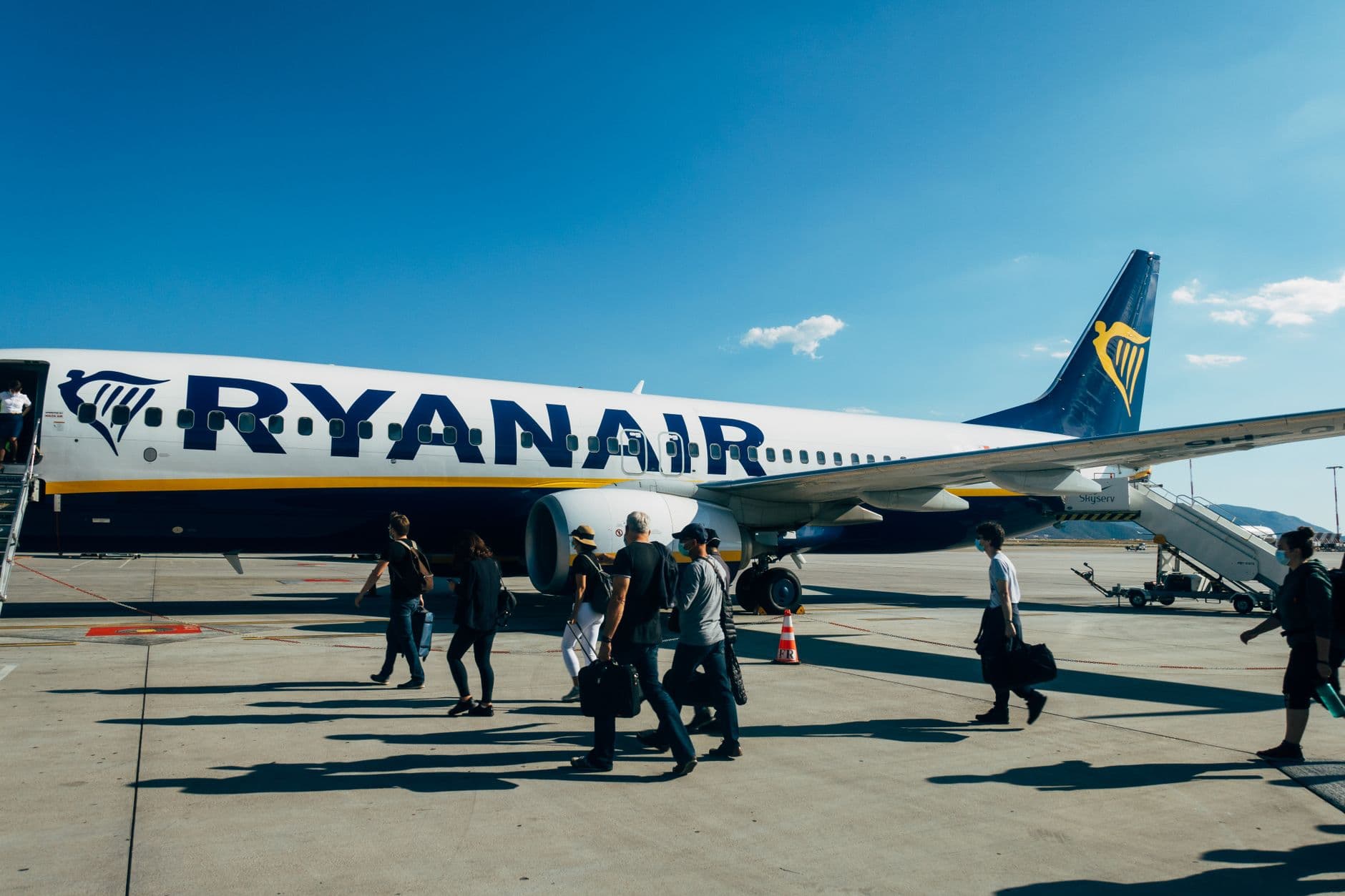 Ryanair'in ilk çeyrek karı yüzde 34 düştü, yolcu sayısı arttı