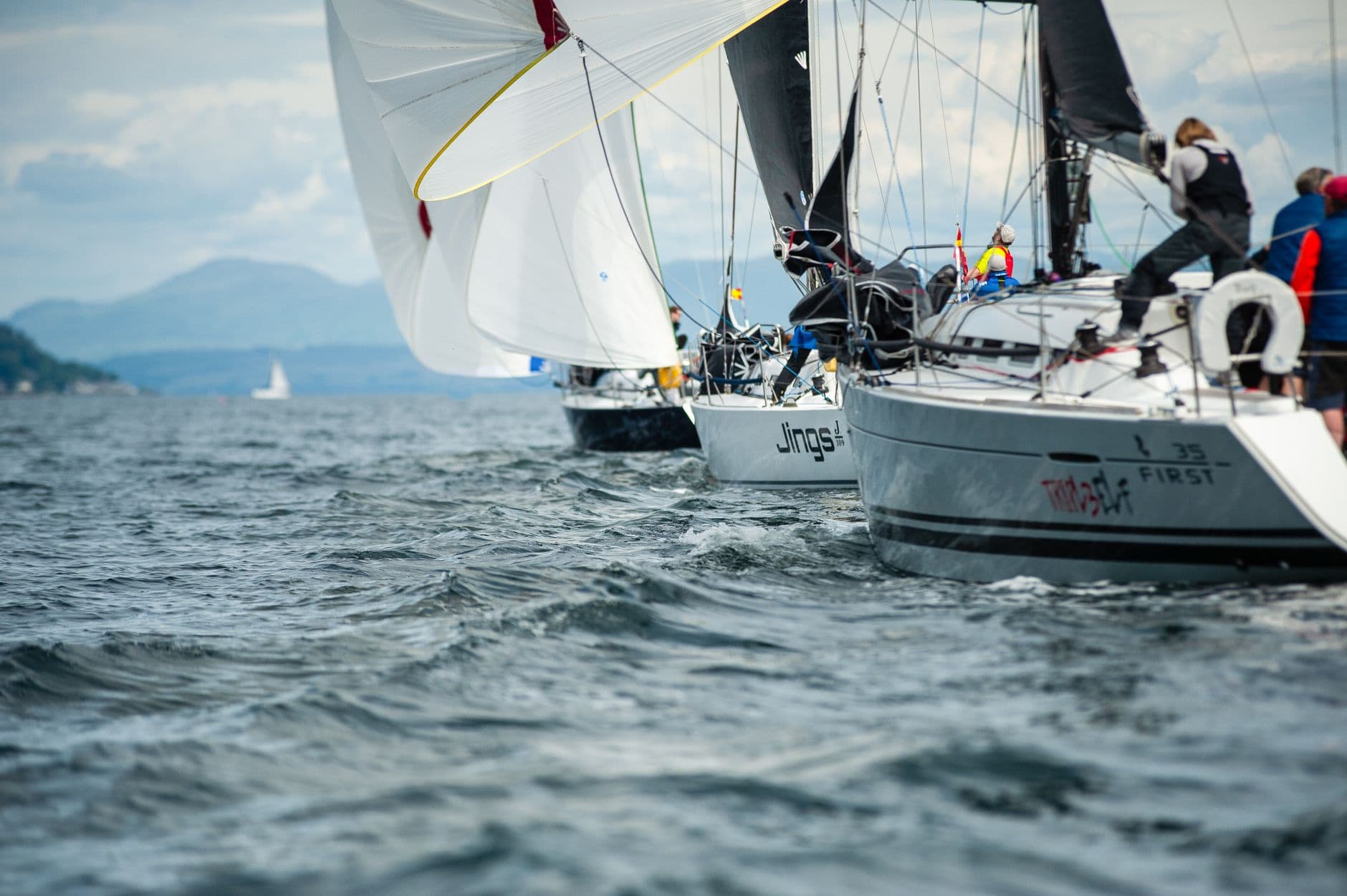 14. TAYK-Eker Olympos Regatta J70 yarışları Kalamış'ta devam ediyor