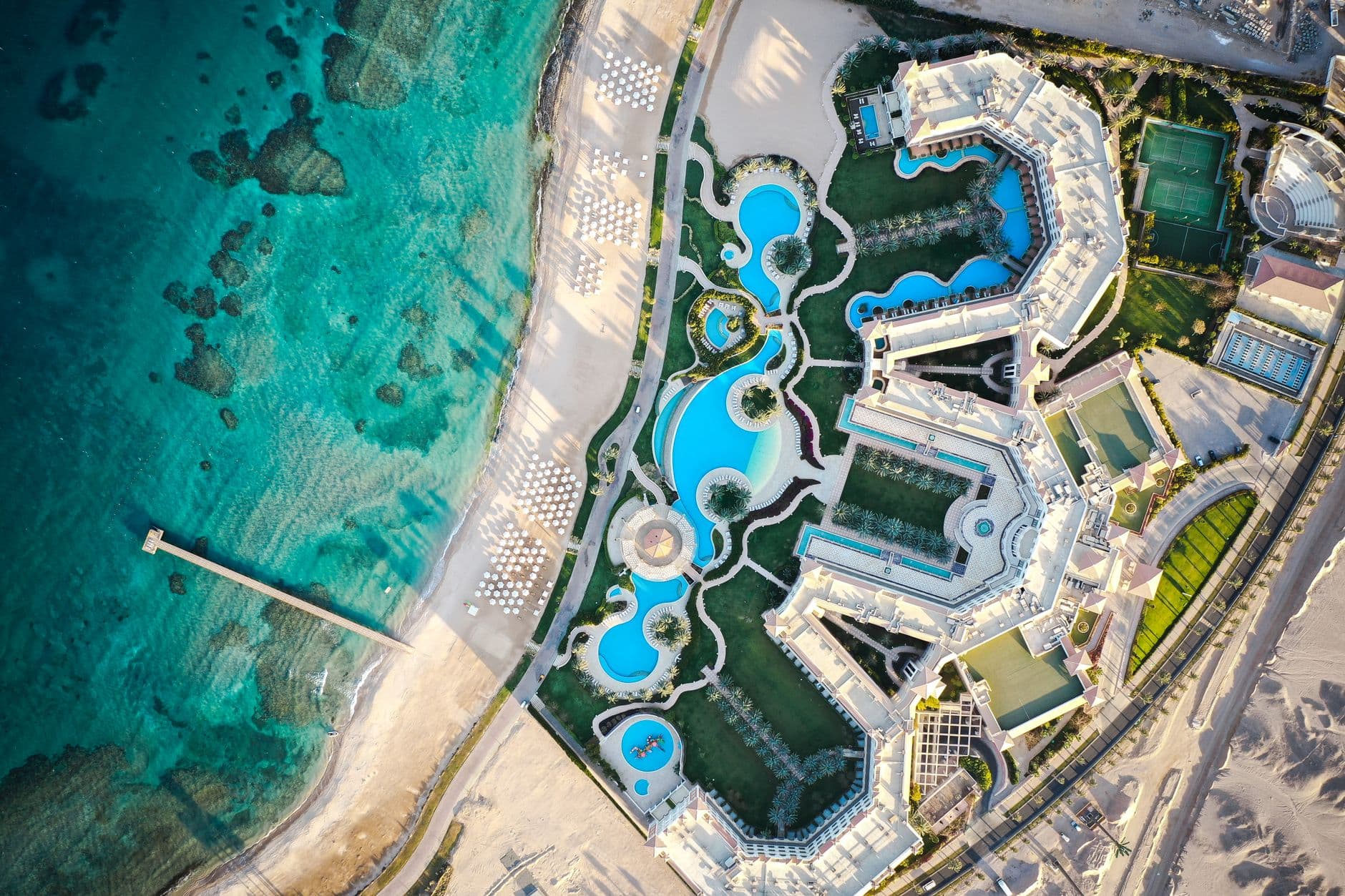 Ünlü oyuncuların Hurghada ziyareti Kızıldeniz'i Türk turizmine yaklaştırıyor