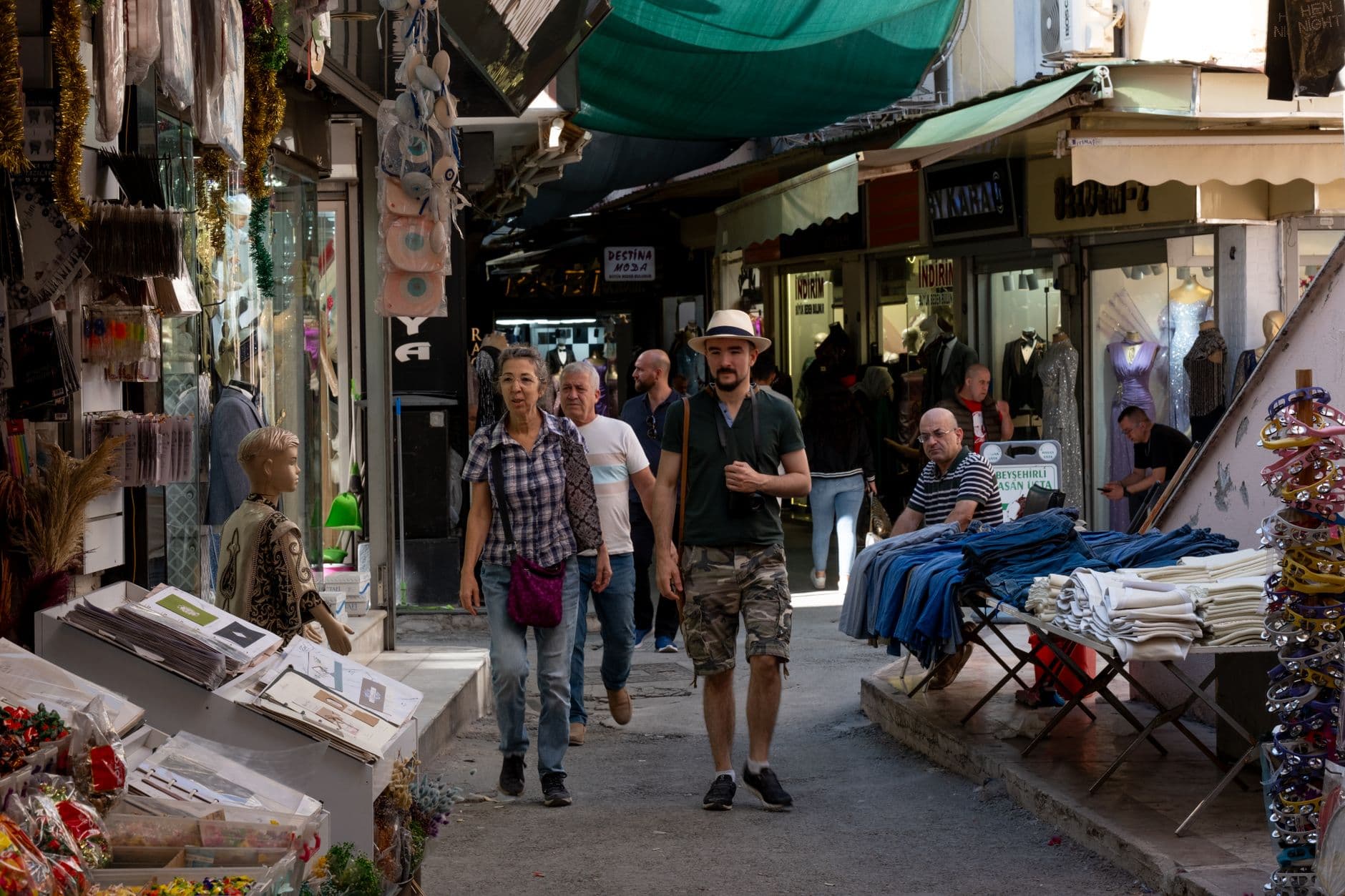 İranlı turistler Van'ın turizm ve ticaret hayatını canlandırıyor