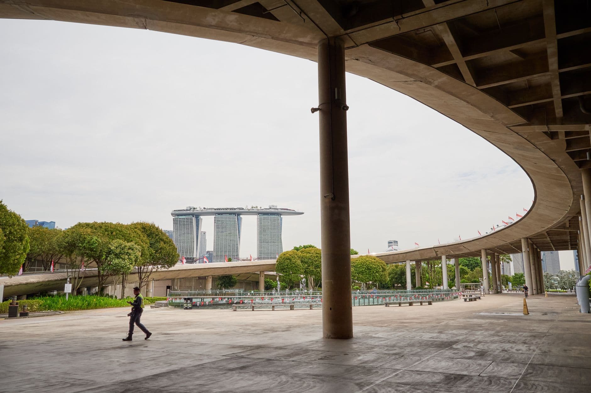Singapur turizm hedefini 18 milyona yükseltti