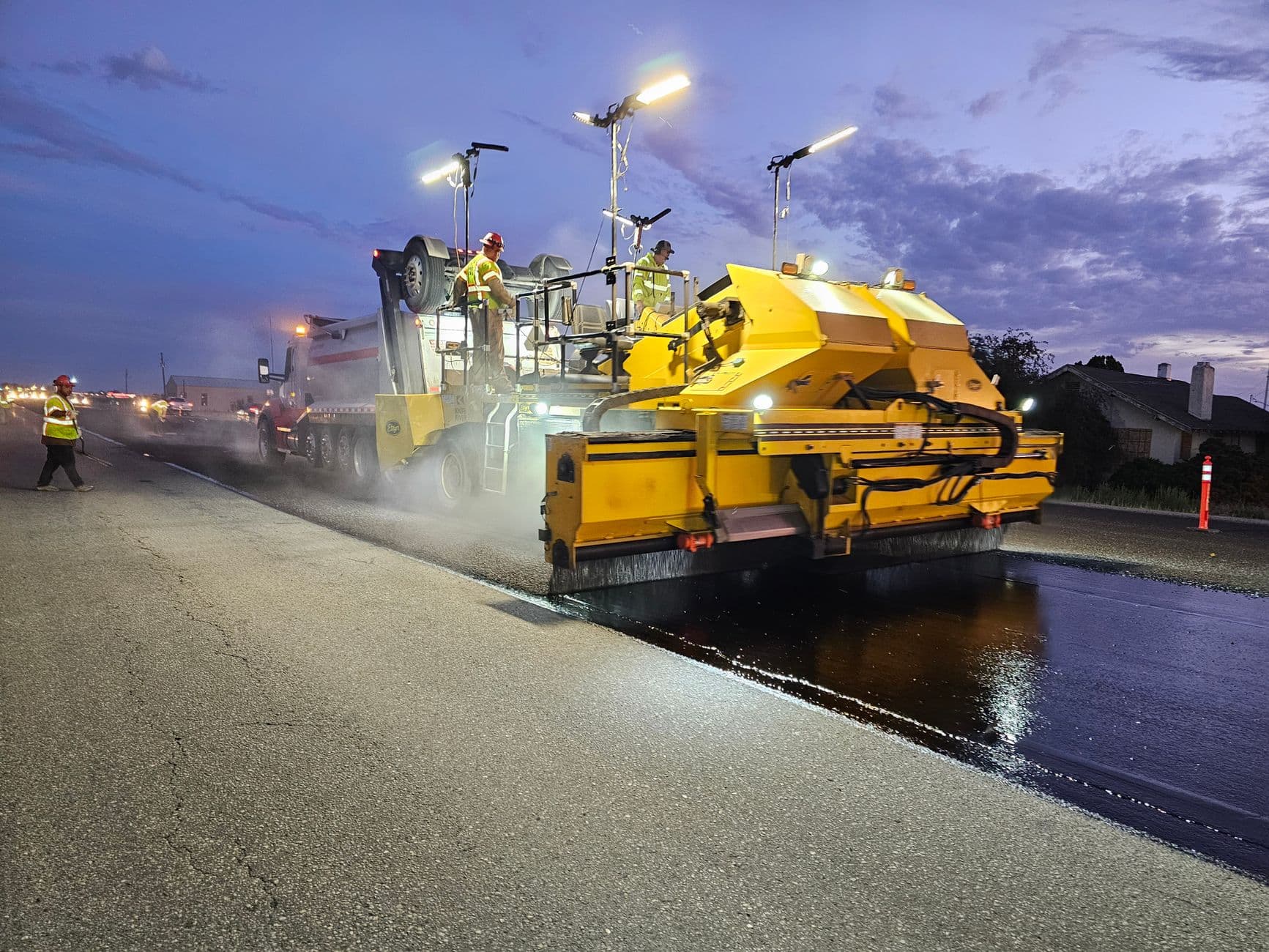 İzmir Büyükşehir Belediyesi Selçuk'ta 15,5 kilometrelik yol yenileme başlattı