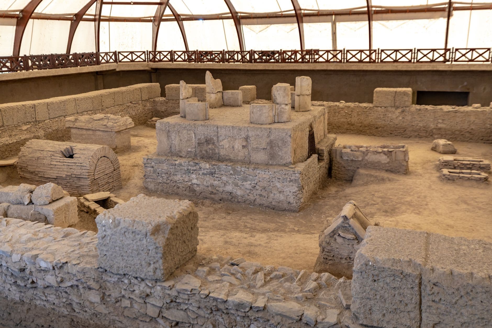 Hattuşa'da 2300 yıllık yeni mezarlar ortaya çıkarıldı
