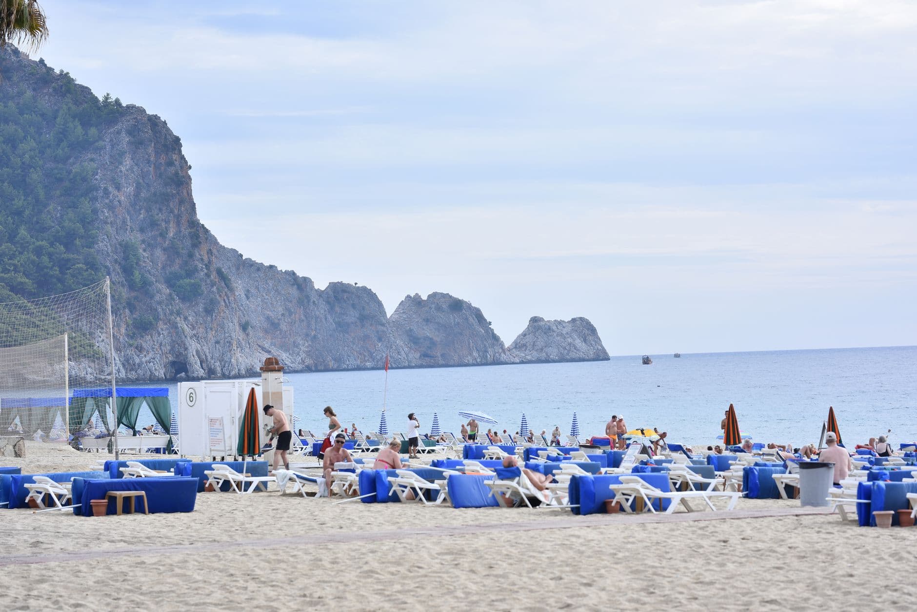 Antalya'da günlük turist giriş rekoru: 103 bin 200 ziyaretçi