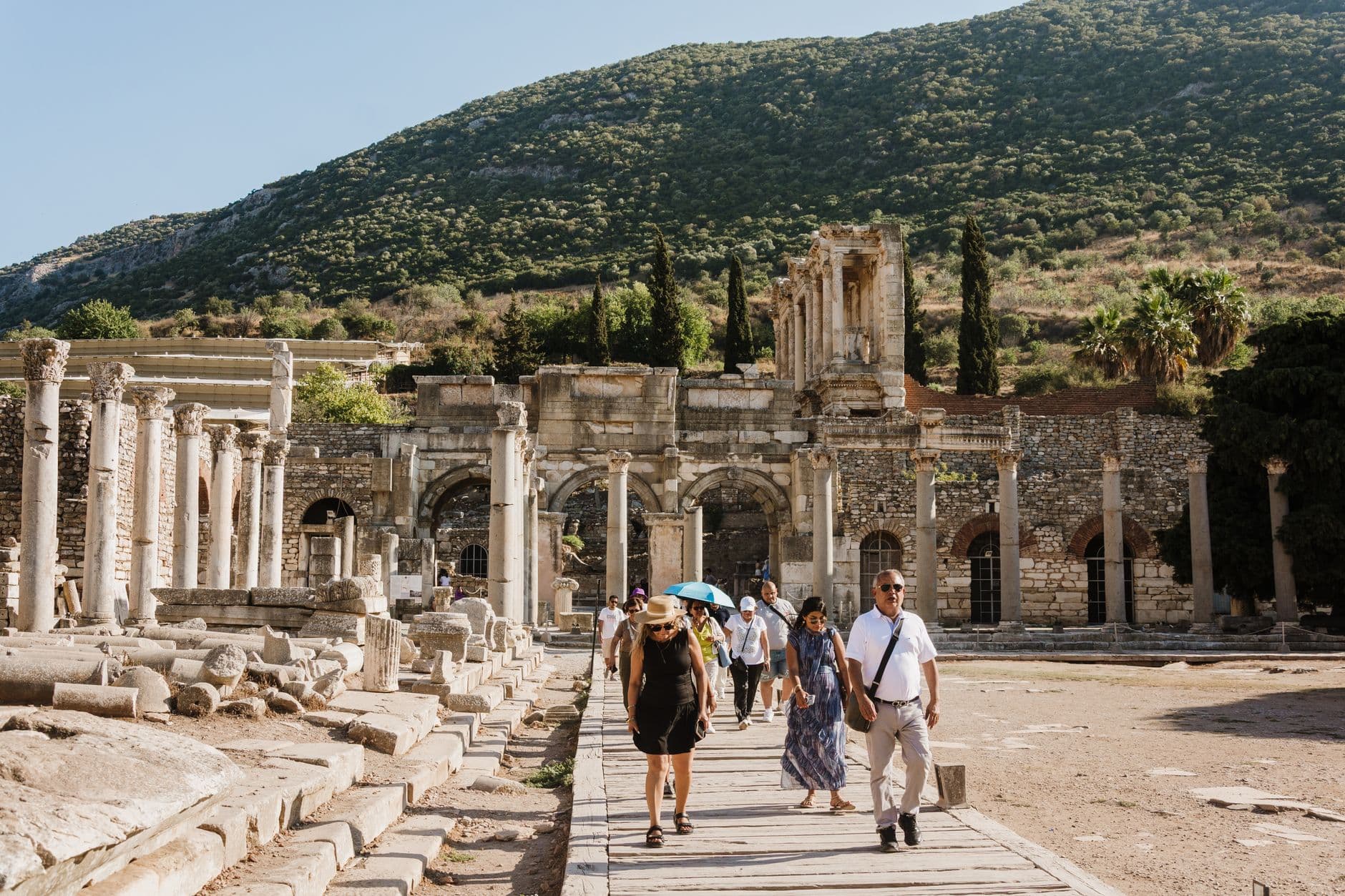 Bakan Ersoy: Turizmi 81 ile ve 12 aya yaymayı hedefliyoruz