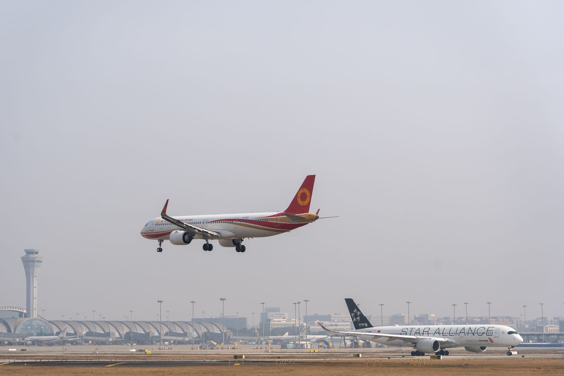 Air Astana Dubai uçuşlarına Ekim'de dönüyor, sefer sayısını kademeli artıracak