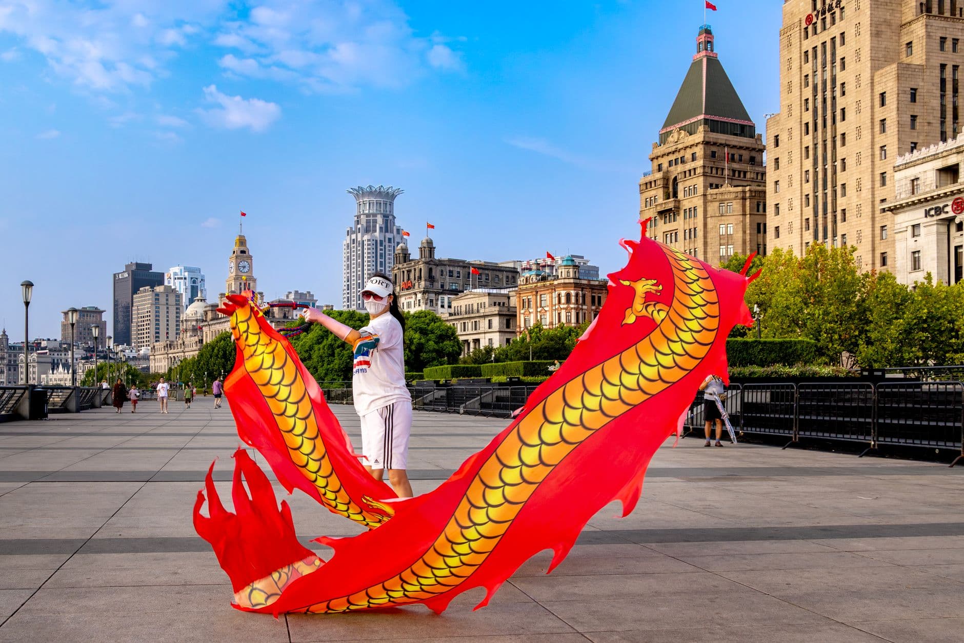 Shanghai 37. Turizm Festivali geçit töreninde renkli görüntüler