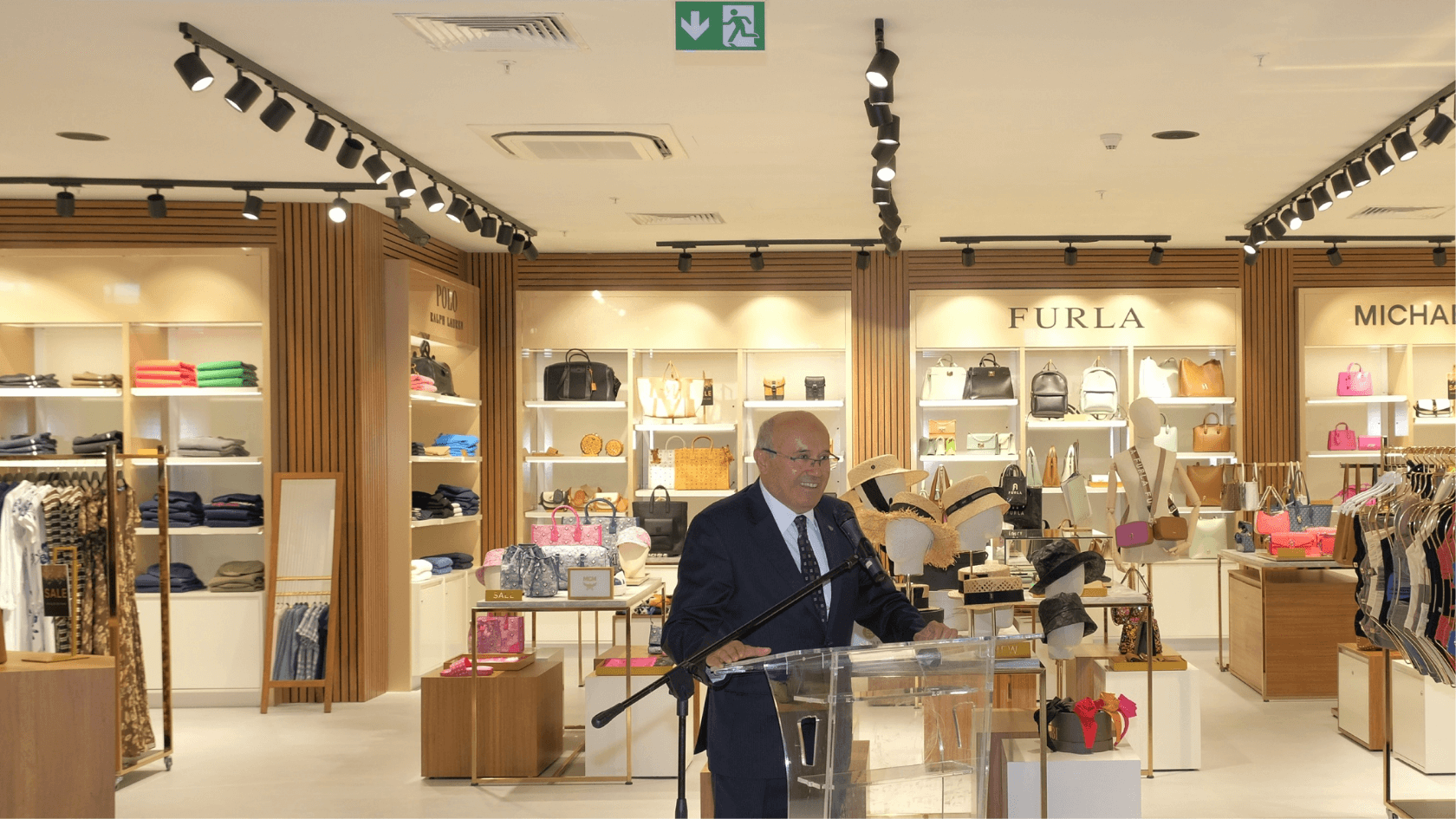 Luxury Square ve Old Bazaar mağazası Dalaman Havalimanı’nda açıldı